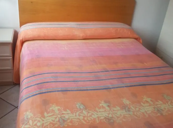 Soggiorno Iris Πανσιόν *